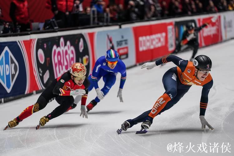 中国队闯入短道速滑世巡赛男子5000米接力半决赛 中国队闯入短道速滑世巡赛男子5000米接力半决赛
