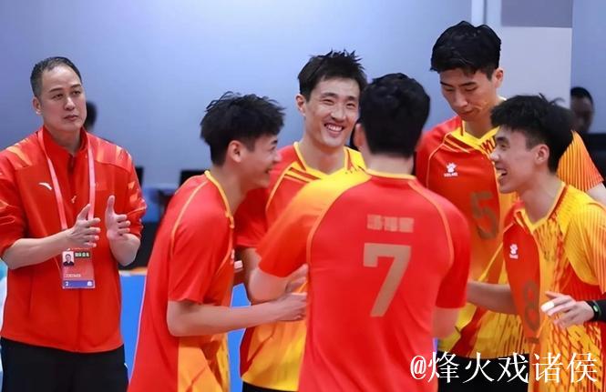 山东男排3-0完胜福建队 荣膺十五运会成年组冠军 山东男排3-0完胜福建队 荣膺十五运会成年组冠军