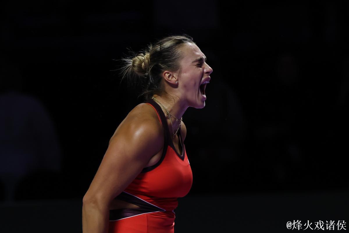 萨巴伦卡直落两盘击败高芙,WTA总决赛四强名单揭晓 萨巴伦卡直落两盘击败高芙,WTA总决赛四强名单揭晓